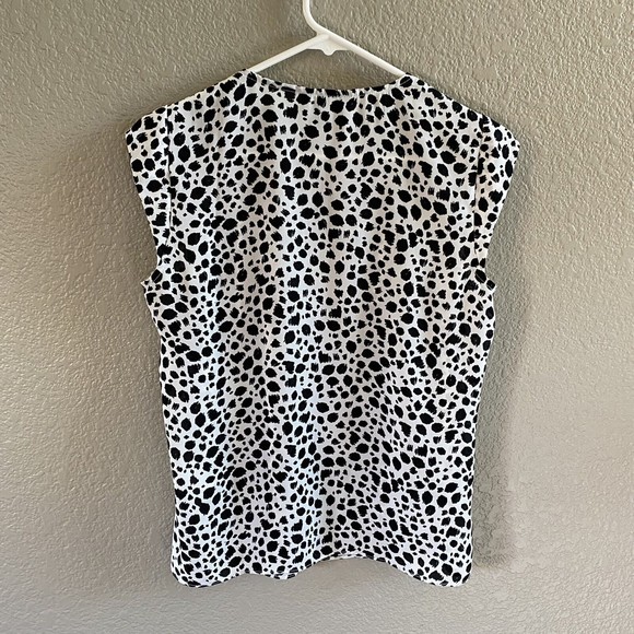 Banana Republic Factory Dalmatian Print Short Sleeve Blouse Petite Small Black - Picture 2 of 8